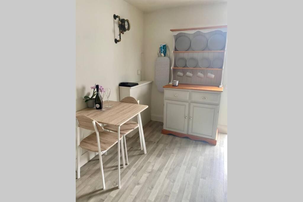 Self Contained Annexe In The Heart Of Wedmore المظهر الخارجي الصورة